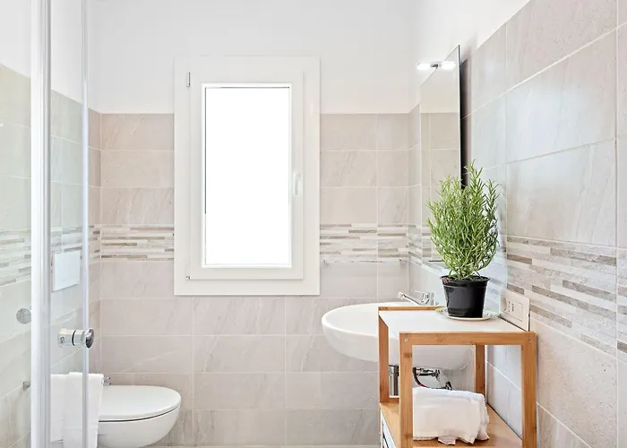 Pensión Sardegna E - New 3*